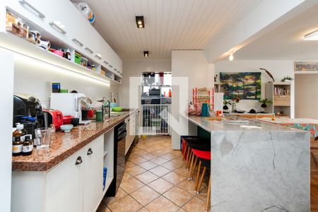 Apartamento à venda com 154m², 4 quartos e 1 vaga Apartamento à venda com 154m², 4 quartos e 1 vagaCozinha