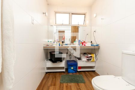 Apartamento à venda com 154m², 4 quartos e 1 vaga Apartamento à venda com 154m², 4 quartos e 1 vagaBanheiro 2