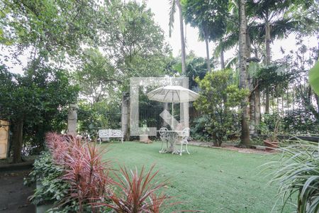 Apartamento à venda com 154m², 4 quartos e 1 vaga Apartamento à venda com 154m², 4 quartos e 1 vagaÁrea Comum