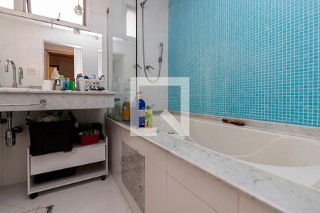 Apartamento à venda com 154m², 4 quartos e 1 vaga Apartamento à venda com 154m², 4 quartos e 1 vagaBanheiro da Suíte
