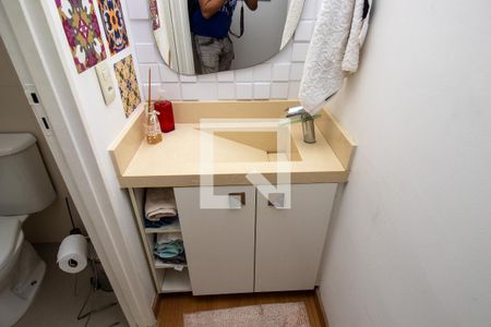 Apartamento à venda com 49m², 2 quartos e 1 vaga Apartamento à venda com 49m², 2 quartos e 1 vagaBanheiro
