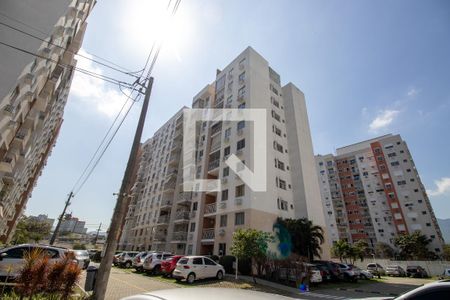 Apartamento à venda com 49m², 2 quartos e 1 vaga Apartamento à venda com 49m², 2 quartos e 1 vagaFachada