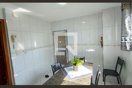 Casa de condomínio à venda com 222m², 3 quartos e 2 vagas Casa de condomínio à venda com 222m², 3 quartos e 2 vagascozinha / copa