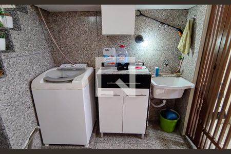 Casa de condomínio à venda com 222m², 3 quartos e 2 vagas Casa de condomínio à venda com 222m², 3 quartos e 2 vagasarea de serviço