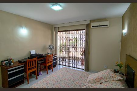 Casa de condomínio à venda com 222m², 3 quartos e 2 vagas Casa de condomínio à venda com 222m², 3 quartos e 2 vagasquarto 3 - suite