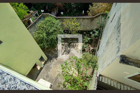 Casa de condomínio à venda com 222m², 3 quartos e 2 vagas Casa de condomínio à venda com 222m², 3 quartos e 2 vagasterraço vista do jardim / quintal