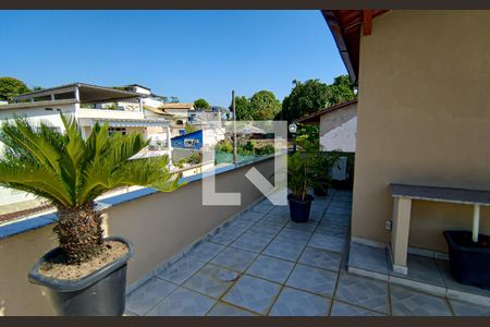 Casa de condomínio à venda com 222m², 3 quartos e 2 vagas Casa de condomínio à venda com 222m², 3 quartos e 2 vagasterraço