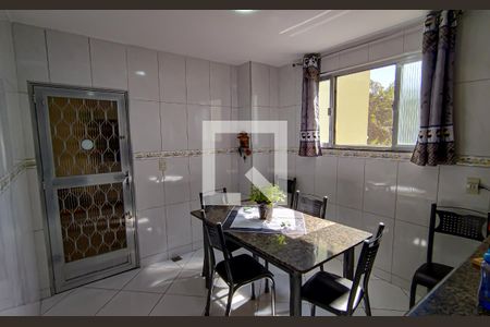 Casa de condomínio à venda com 222m², 3 quartos e 2 vagas Casa de condomínio à venda com 222m², 3 quartos e 2 vagascozinha / copa