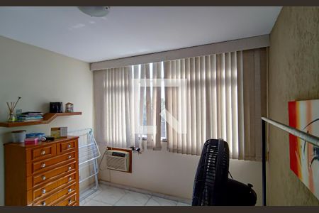 Casa de condomínio à venda com 222m², 3 quartos e 2 vagas Casa de condomínio à venda com 222m², 3 quartos e 2 vagasquarto 1