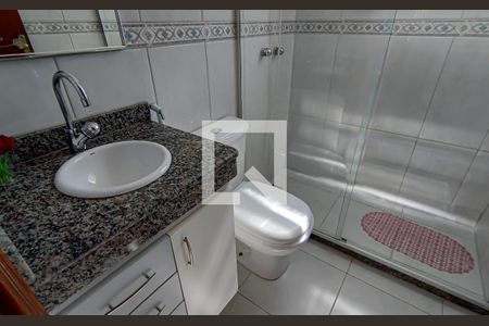 Casa de condomínio à venda com 222m², 3 quartos e 2 vagas Casa de condomínio à venda com 222m², 3 quartos e 2 vagasbanheiro social