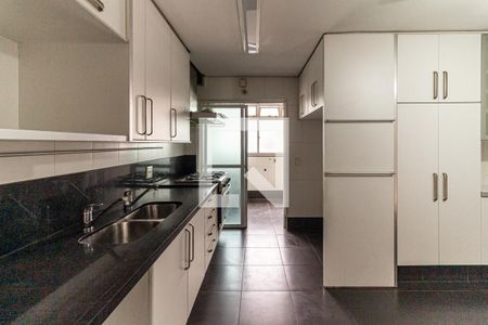Cozinha de apartamento à venda com 3 quartos, 200m² em Santa Cecilia, São Paulo