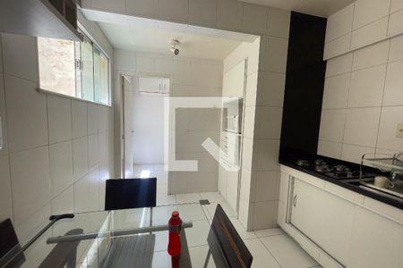 Casa para alugar com 75m², 2 quartos e 1 vaga Casa para alugar com 75m², 2 quartos e 1 vagaCozinha