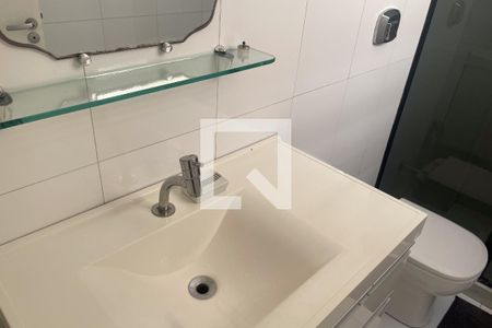 Casa para alugar com 75m², 2 quartos e 1 vaga Casa para alugar com 75m², 2 quartos e 1 vagaBanheiro