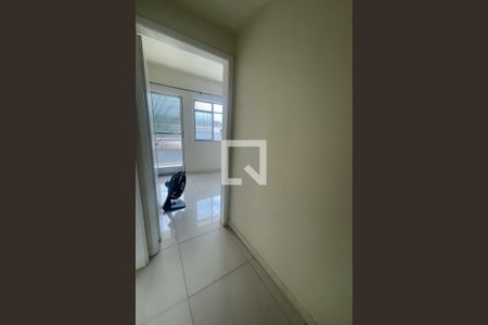Corredor de casa para alugar com 2 quartos, 75m² em Parque Lafaiete, Duque de Caxias