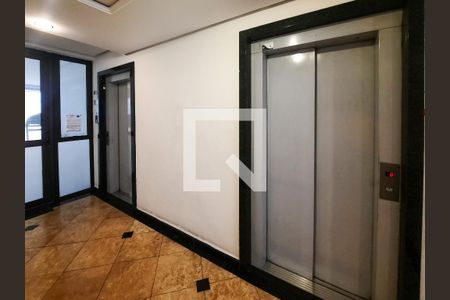 Apartamento à venda com 55m², 2 quartos e 1 vagaElevador