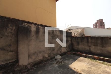 Casa para alugar com 180m², 2 quartos e 1 vagaQuintal