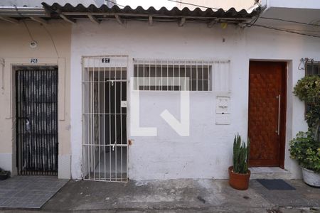 Casa para alugar com 60m², 1 quarto e sem vagaFachada dos fundos