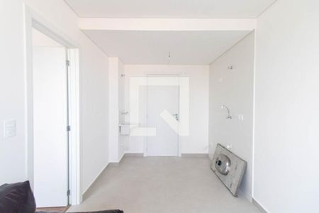 Sala/Cozinha de apartamento à venda com 1 quarto, 26m² em Rebouças, Curitiba
