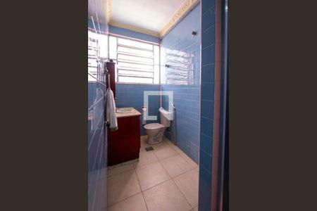 Casa à venda com 220m², 4 quartos e 3 vagas Casa à venda com 220m², 4 quartos e 3 vagasBanheiro Social