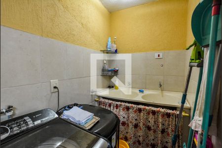 Casa à venda com 220m², 3 quartos e 2 vagas Casa à venda com 220m², 3 quartos e 2 vagasÁrea de Serviço