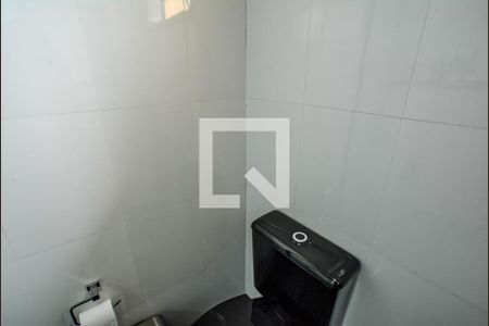 Casa à venda com 220m², 3 quartos e 2 vagas Casa à venda com 220m², 3 quartos e 2 vagasBanheiro da Suíte 2