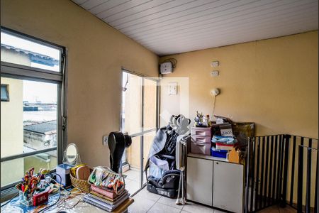 Casa à venda com 220m², 3 quartos e 2 vagas Casa à venda com 220m², 3 quartos e 2 vagasQuarto de Serviço