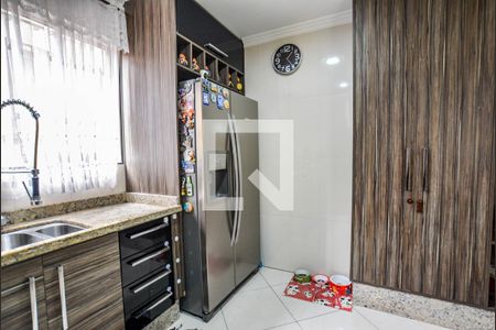 Casa à venda com 220m², 3 quartos e 2 vagas Casa à venda com 220m², 3 quartos e 2 vagasCozinha