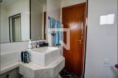 Casa à venda com 220m², 3 quartos e 2 vagas Casa à venda com 220m², 3 quartos e 2 vagasBanheiro da Suíte 1