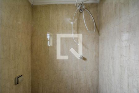 Casa à venda com 220m², 3 quartos e 2 vagas Casa à venda com 220m², 3 quartos e 2 vagasBanheiro de serviço