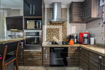 Casa à venda com 220m², 3 quartos e 2 vagas Casa à venda com 220m², 3 quartos e 2 vagasCozinha