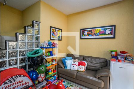 Casa à venda com 220m², 3 quartos e 2 vagas Casa à venda com 220m², 3 quartos e 2 vagasÁrea de Serviço