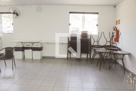 Apartamento para alugar com 44m², 2 quartos e 1 vaga Apartamento para alugar com 44m², 2 quartos e 1 vagaÁrea comum - Salão de festas