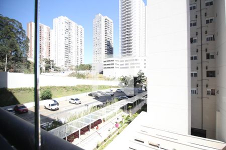 Vista Varanda da Sala de apartamento à venda com 2 quartos, 56m² em Parque Reboucas, São Paulo