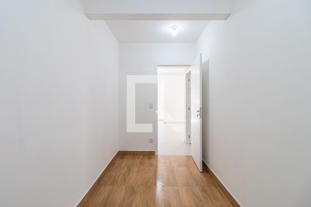 Quarto 1 de apartamento para alugar com 2 quartos, 54m² em Parque Santa Luzia, Barueri