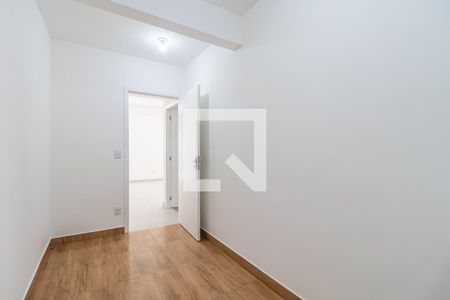 Quarto 1 de apartamento para alugar com 2 quartos, 54m² em Parque Santa Luzia, Barueri