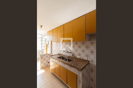 Apartamento à venda com 160m², 4 quartos e 2 vagasCozinha