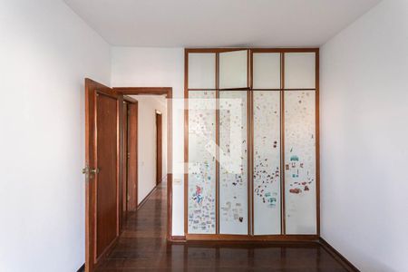 Apartamento à venda com 160m², 4 quartos e 2 vagasQuarto 3