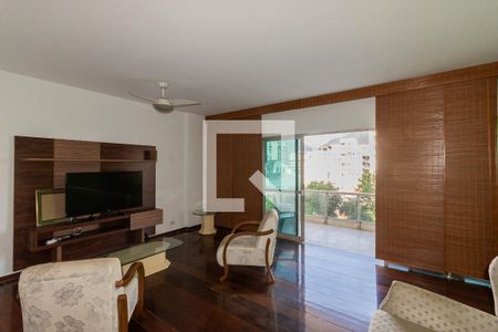 Apartamento à venda com 160m², 4 quartos e 2 vagasSala