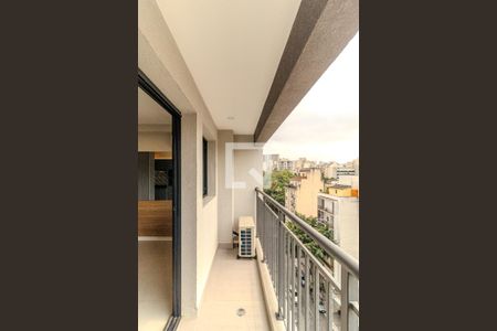 Varanda de kitnet/studio à venda com 1 quarto, 26m² em Vila Buarque, São Paulo