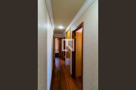 Apartamento à venda com 289m², 4 quartos e 3 vagas Apartamento à venda com 289m², 4 quartos e 3 vagasCorredor