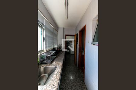 Apartamento à venda com 289m², 4 quartos e 3 vagas Apartamento à venda com 289m², 4 quartos e 3 vagasLavanderia