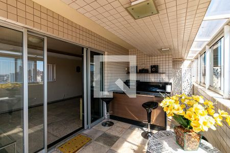 Apartamento à venda com 289m², 4 quartos e 3 vagas Apartamento à venda com 289m², 4 quartos e 3 vagasEspaço Gourmet