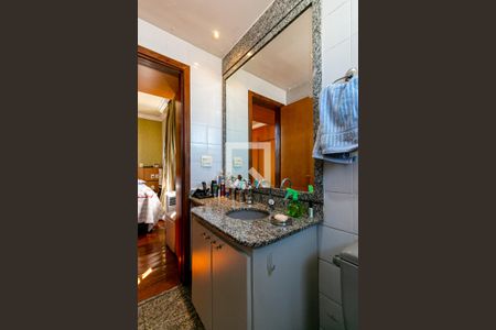 Apartamento à venda com 289m², 4 quartos e 3 vagas Apartamento à venda com 289m², 4 quartos e 3 vagasBanheiro