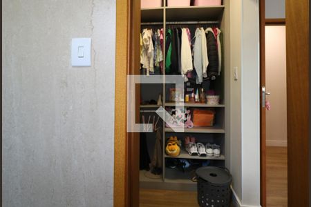 Casa à venda com 400m², 4 quartos e 4 vagas Casa à venda com 400m², 4 quartos e 4 vagasBanheiro da Suíte 1