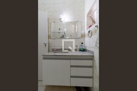 Casa à venda com 1062m², 4 quartos e 8 vagasBanheiro social