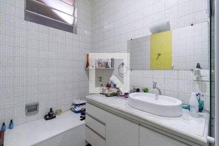 Casa à venda com 1062m², 4 quartos e 8 vagasBanheiro da suíte