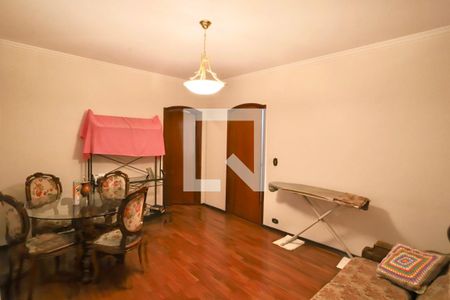 Casa para alugar com 250m², 3 quartos e 4 vagas Casa para alugar com 250m², 3 quartos e 4 vagasQuarto 1