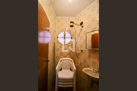 Casa para alugar com 250m², 3 quartos e 4 vagas Casa para alugar com 250m², 3 quartos e 4 vagasBanheiro de serviço