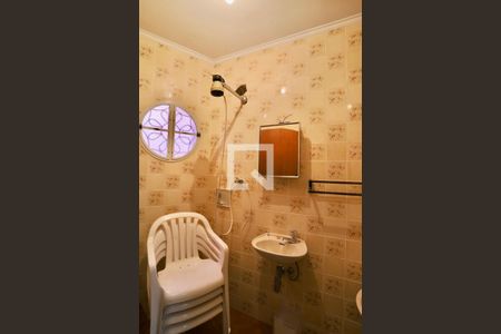 Casa para alugar com 250m², 3 quartos e 4 vagas Casa para alugar com 250m², 3 quartos e 4 vagasBanheiro de serviço