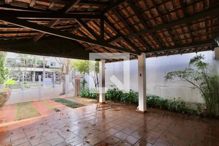 Casa para alugar com 250m², 3 quartos e 4 vagas Casa para alugar com 250m², 3 quartos e 4 vagasGaragem